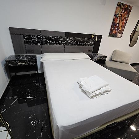 Apartamentos Benidorm Black Exteriér fotografie